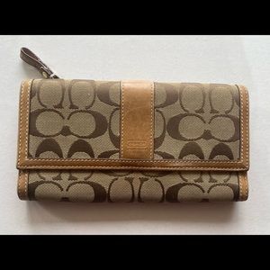 Coach Signature Brown Tan Leather Wallet